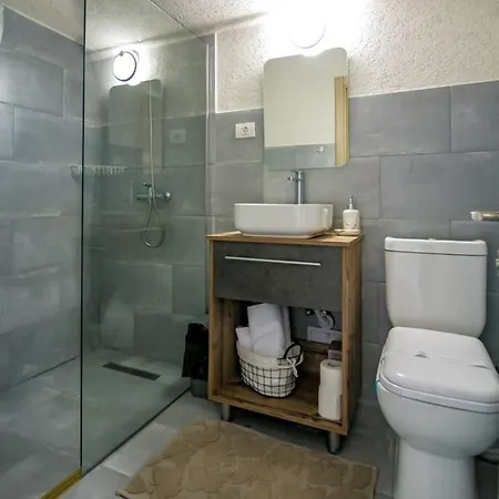 Casa Adiman Vama Veche