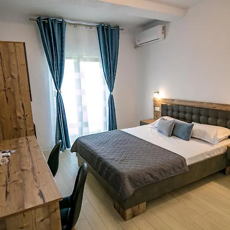 Casa Adiman Vendégház 4*