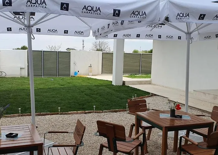 招待所 Casa Adiman 4*