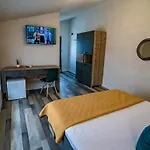 Casa Adiman 4*