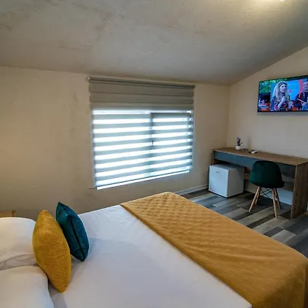 Casa Adiman 4*