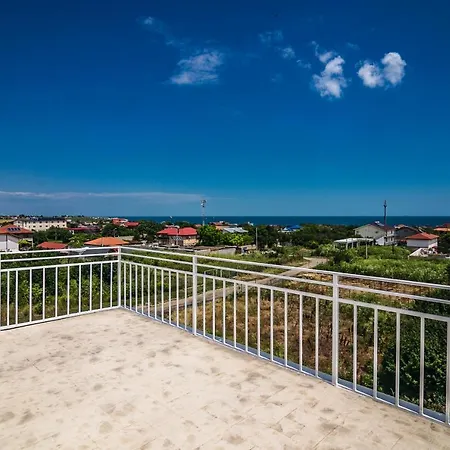 Casa Adiman 4*